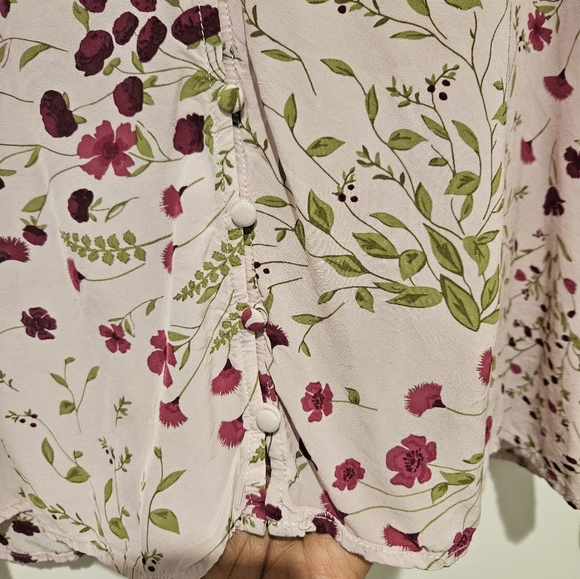 Joie Flowered Pink 100% Viscose blouse. Small #31 - Picture 5 of 6